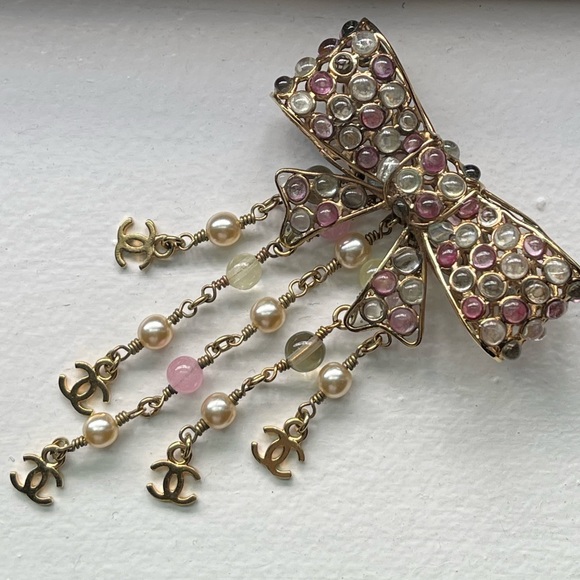 Vintage 2002 Chanel Gripoix Bow Brooch. - Picture 3 of 9